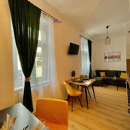 Apartment Js Design *